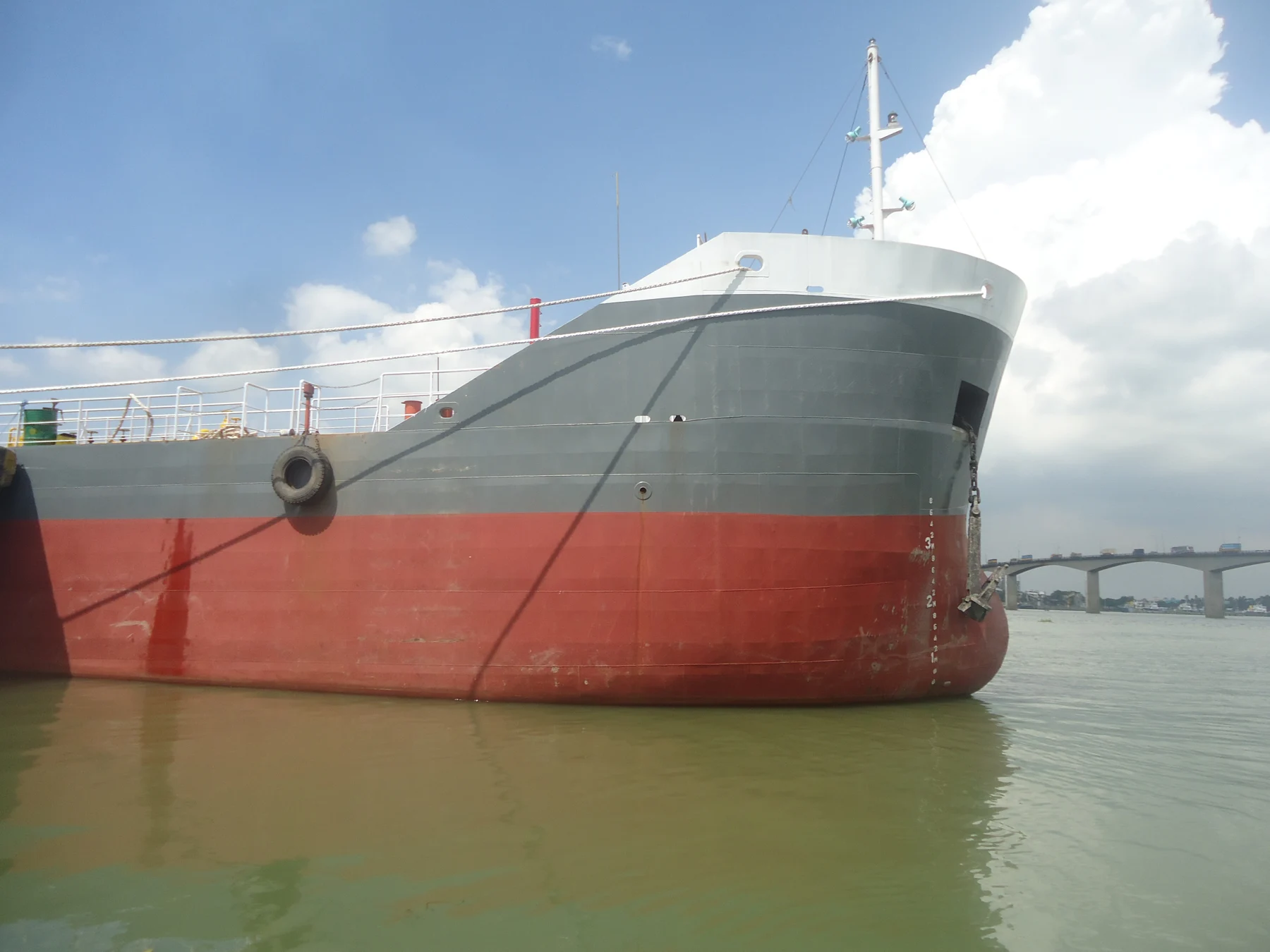 04 Nos. 1600 DWT Oil Tanker (A High-1~4)