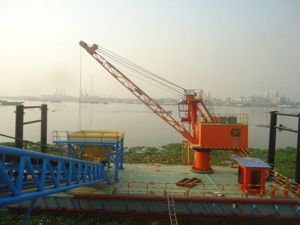 10 Ton Crane Mounted Pontoon (National Cement)